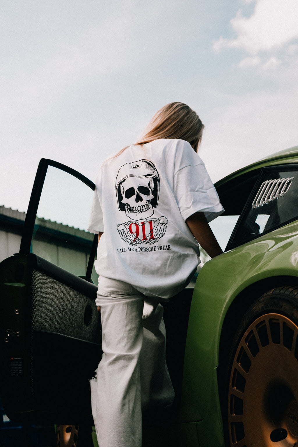 T-shirt "Call Me Porsche" White