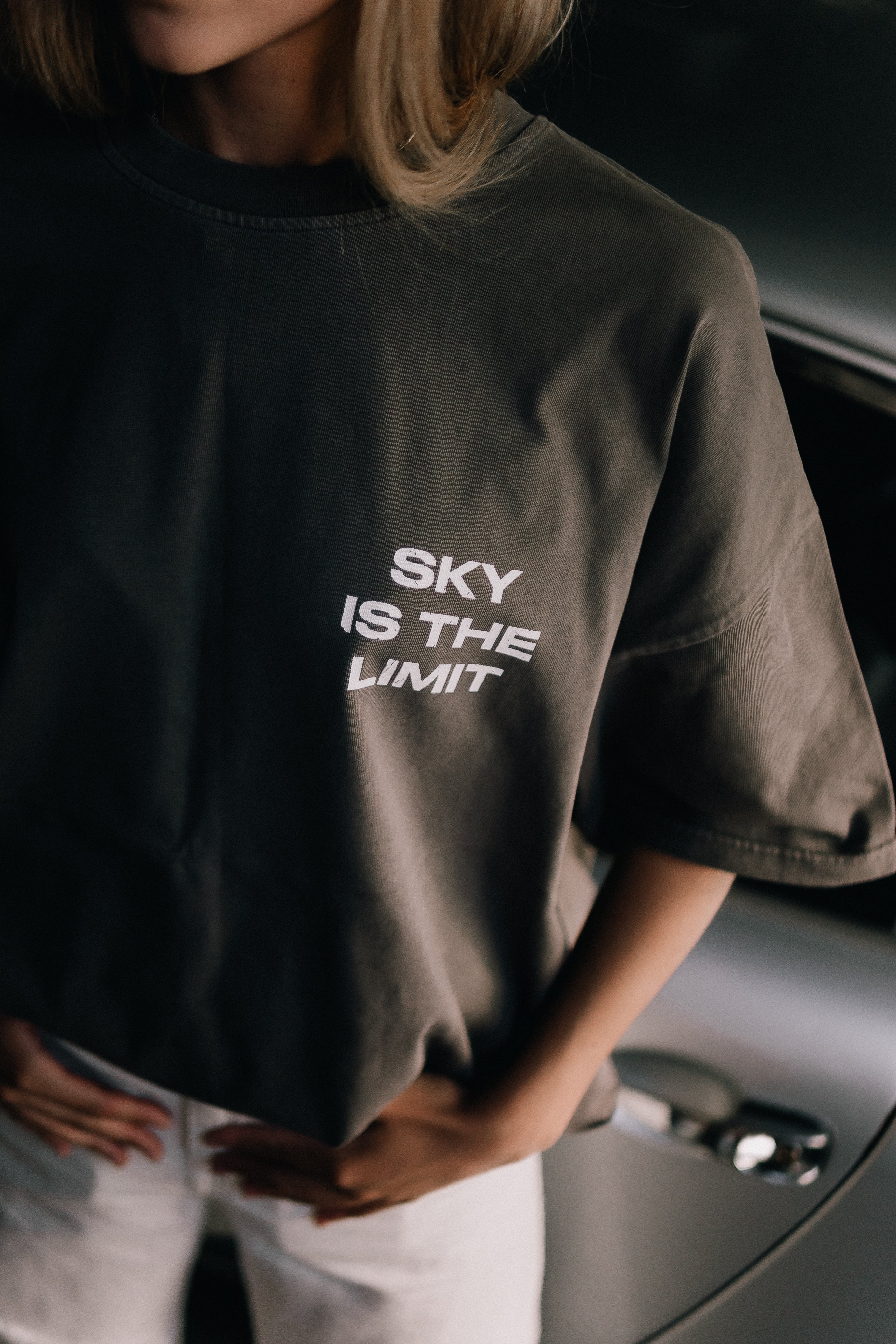 T-shirt "Sky Is The Limit" Stone Grey